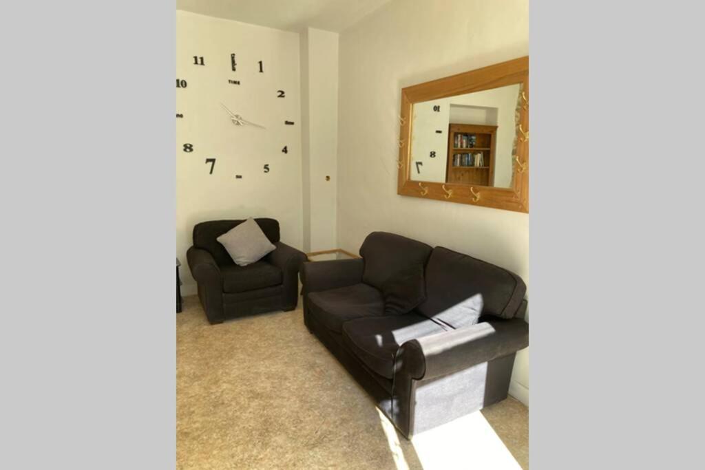 La Petite Maison - Self Catering Pre-en-Pail-Saint-Samson Bagian luar foto